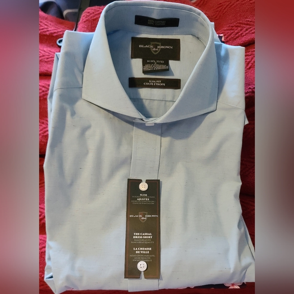 NEW Men's fitted dress shirt